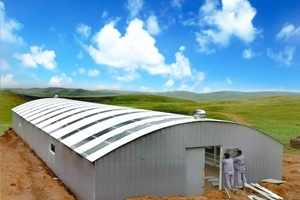 我國首個(gè)玻纖增強(qiáng)復(fù)合材料羊舍建成