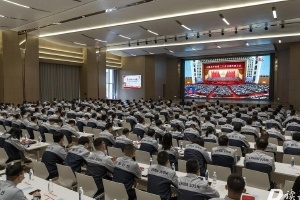 增底氣、強(qiáng)干勁！中國(guó)巨石黨員干部熱議黨的二十大報(bào)告